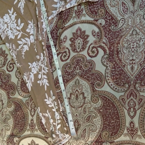 Size Small Dynamite long sleeve v-neck bodysuit - Picture 16 of 16